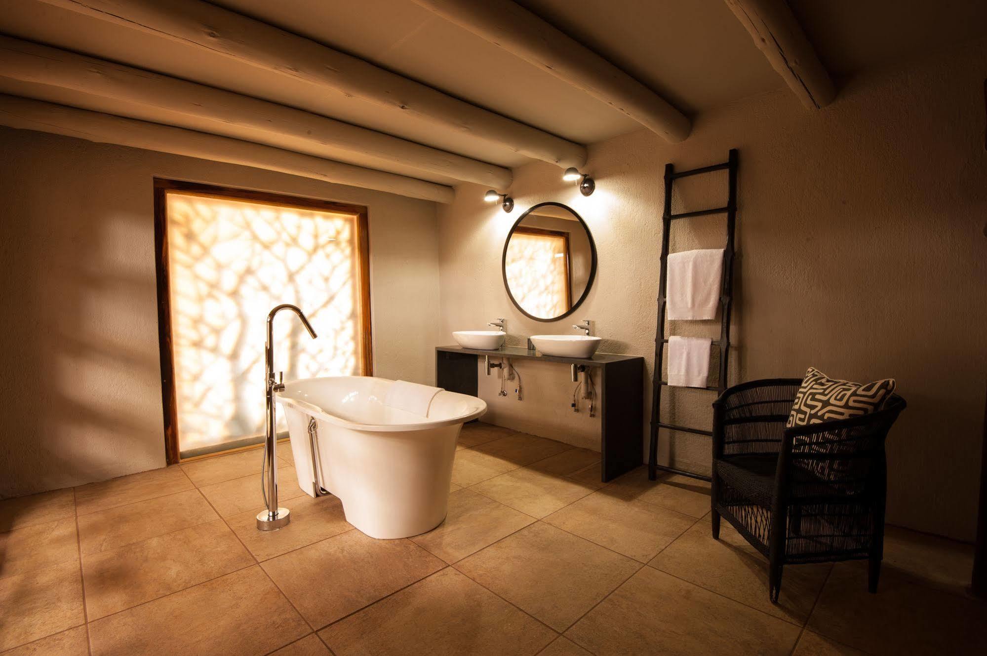 Indlovu River Lodge Karongwe Game Reserve Zewnętrze zdjęcie